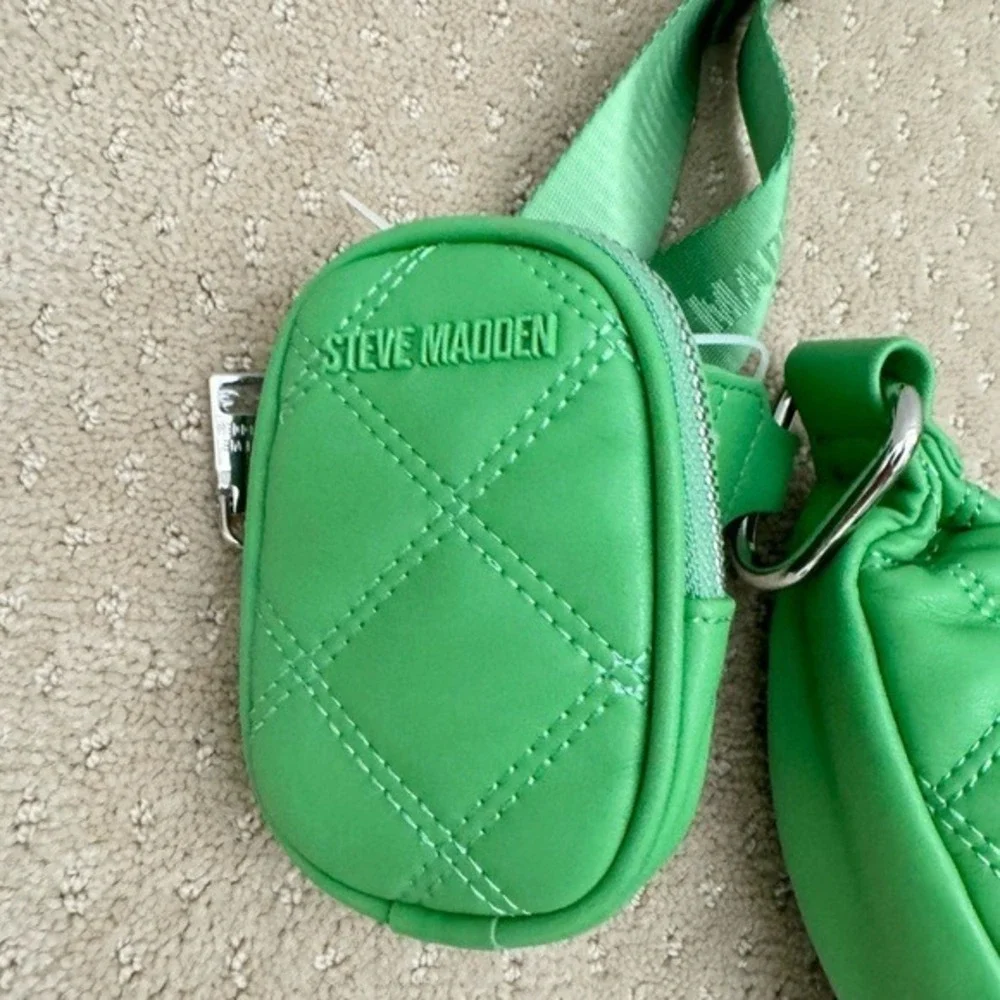 Steve Madden BDORES Quilted Crossbody Sling Bag Green Flare with Coin Purse NEW